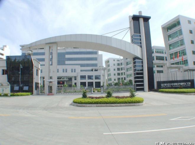 运动品牌如今却跌落神坛看谁还在乱跟风qy球友会网站曾红极一时的5个国产(图38)