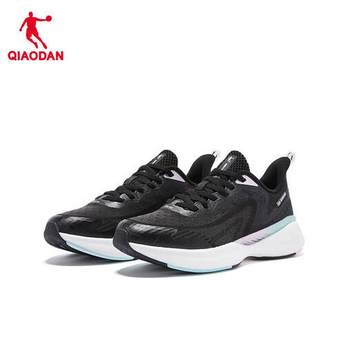 让你轻松应对每一个日常挑战奔跑的时尚——乔丹运动鞋(图1)