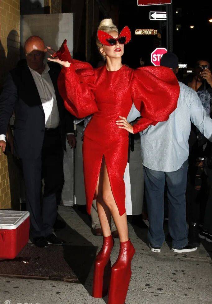 早该脱了宋佳这鞋