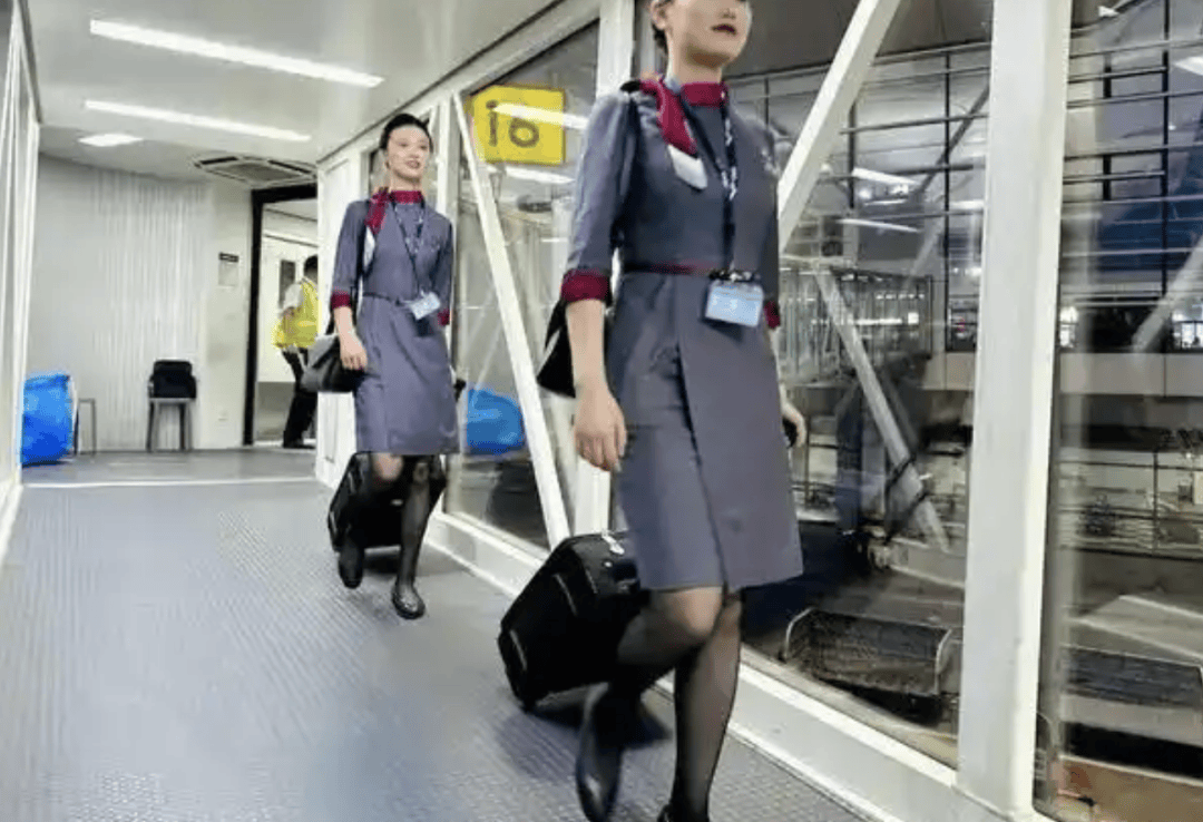 早该脱了宋佳这鞋(图7)